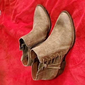 Born Bessie booties 9M